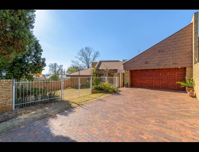 4 BEDROOM FREESTANDING FOR SALE IN EDENBURG